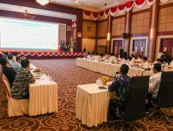 Gubernur Ansar Pimpin Rapat Rutin Evaluasi Realisasi APBD 2022