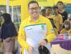 Daeng Ganda Apresiasi Masyarakat Natuna Ikuti Jalan Sehat HUT Partai Golkar ke-58