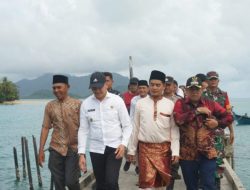 Wakil Bupati Natuna Sambangi Desa Batu Berian Dalam Kunjungan Kerja di Kecamatan Serasan