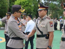 Kapolres Pimpin Upacara Serah Terima Jabatan Kapolsek Bungbar dan Pulau Laut