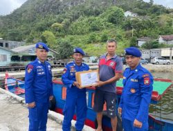 Peringati Hari Jadi Polda Kepri Ke-18, Polres Natuna Jalin Tali Asih Kepada Nelayan Pesisir