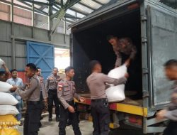 Kapolri Kirim Dua Ton Beras ke Serasan