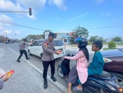 Polres Natuna Berbagi Takjil Selama Bulan Ramadhan