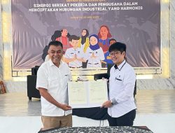 Bupati Wan Siswandi Teken MoU dengan Polteknaker, 3 Orang Anak Natuna Dapat Kuliah Gratis
