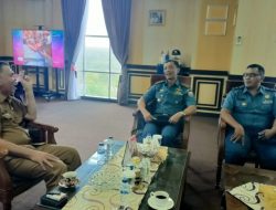 Sambangi Kantor Bupati Danlanal Ranai Silahturahmi ke Bupati