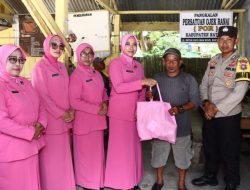 Bhayangkari Cab. Natuna, Laksanakan Bakti Sosial Berbagi Sembako di Pangkalan Ojek Hijau Ranai