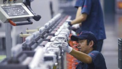 Industri Tenaga Surya China Kalahkan AS dan UE