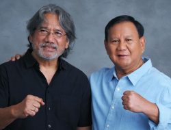 Fotografer Senior Darwis Triadi Dikecam usai Komentari Aksi Kamisan