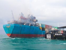 Konsleting Listrik Sebabkan Kebakaran Kapal Kargo KM Alexindo 8
