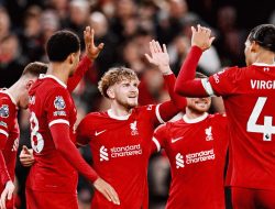 Comeback, Liverpool Bantai Luton 4-1 di Anfield