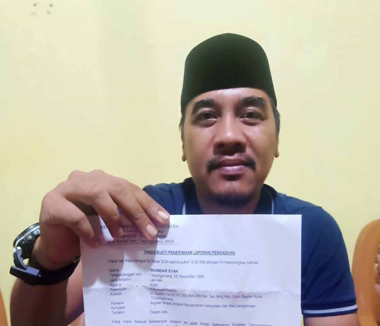 Orang Tua Dihina di Facebook, Ketua IWO Kepri Lapor ke Polisi