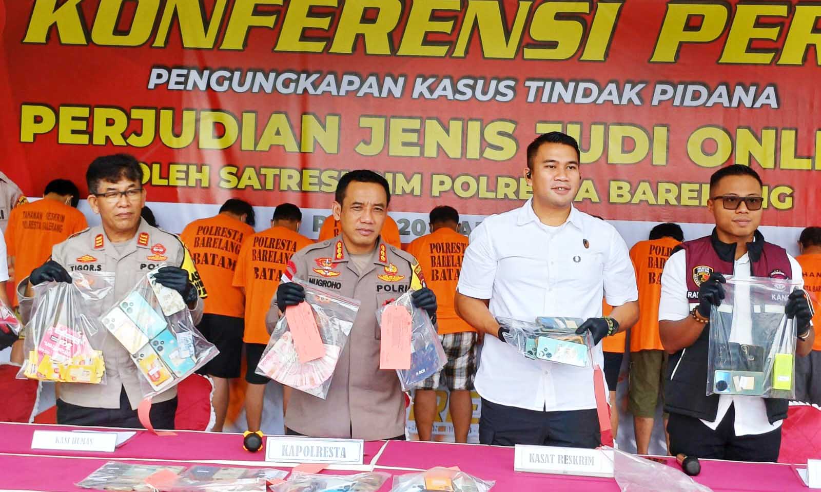 Judi Online Beromzet Rp 2,2 Miliar Dibongkar di Apartemen Mewah Batam