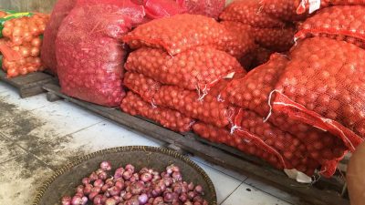 Harga Bawang Merah hingga Cabe Merah Naik di Pasar Tanjungpinang