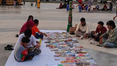 Budayakan Literasi, Mahasiswa Tanjungpinang Gelar Lapak di Lapangan Tugu Siri