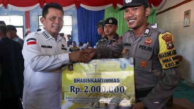 Ansar Beri Bantuan Insentif ke Babinsa, Bhabinkamtibmas hingga Babinpotmar