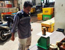 DKUPP Bintan Temukan Timbangan Pedagang di Pasar Barek Motor Tak Sesuai Standar