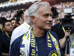 Misi Berat Jose Mourinho Bawa Fenerbahce Kembali Berjaya dengan Gaji Fantastis