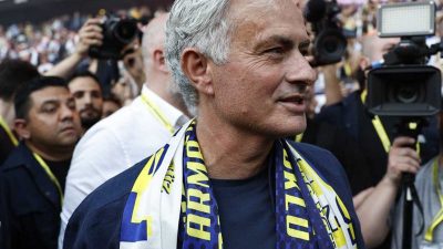 Misi Berat Jose Mourinho Bawa Fenerbahce Kembali Berjaya dengan Gaji Fantastis