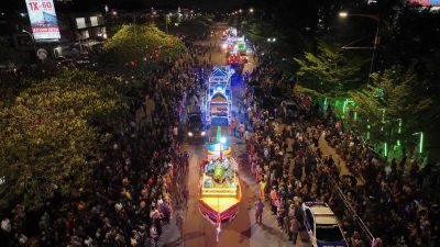 Kecamatan Lubukbaja Juara Lomba Mobil Hias Iduladha