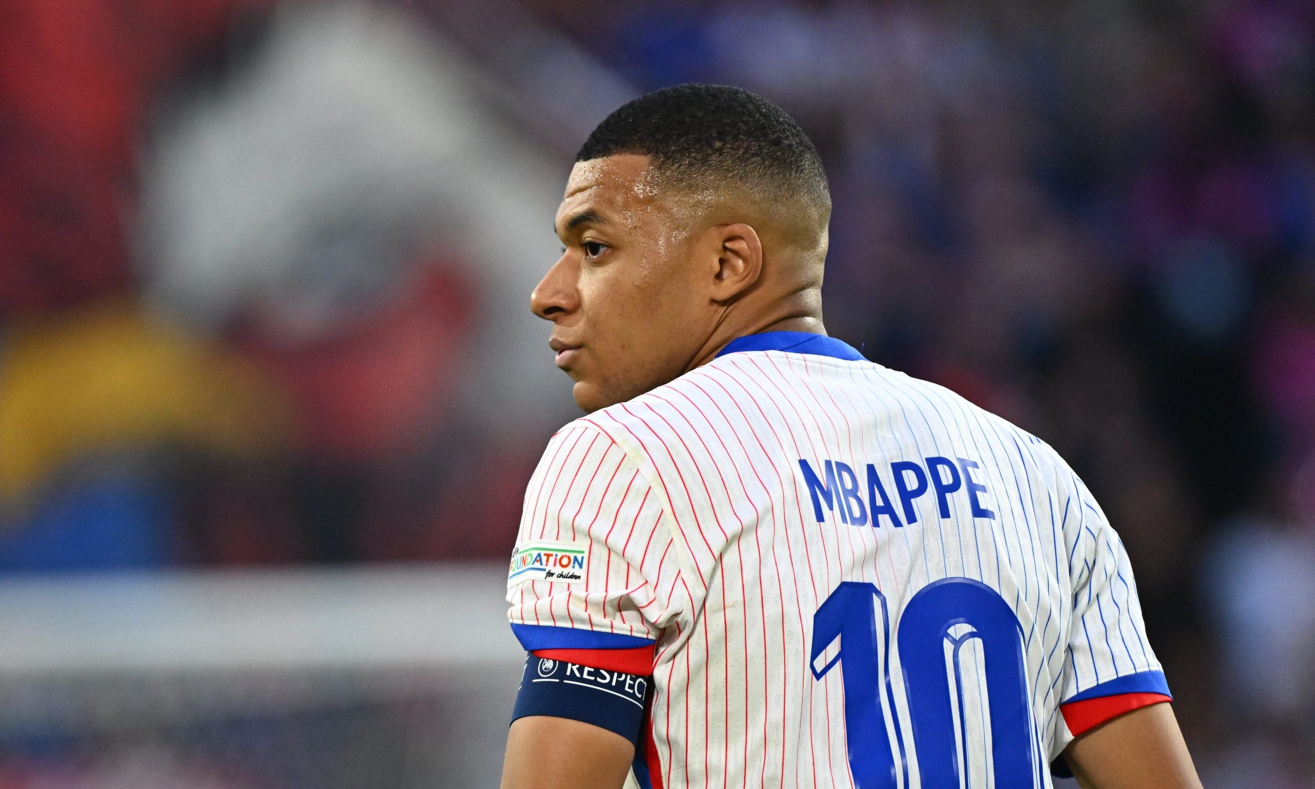 Kylian Mbappe Harus Jalani Operasi Usai Patah Hidung di Euro 2024