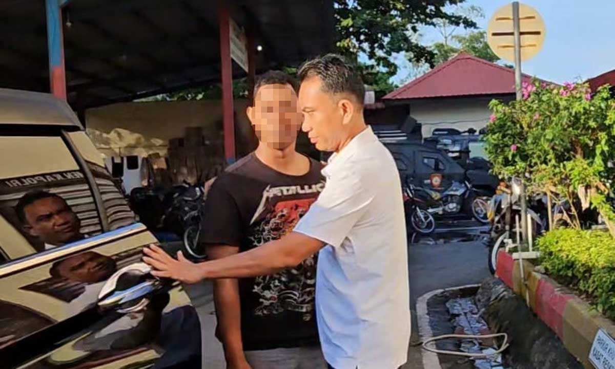 Remaja 17 Tahun Tikam Ibu Kandung, Kabur ke Bandara Berlumuran Darah