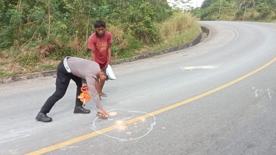 Dua Pengendara Scoopy Luka Berat Usai Tabrakan dengan Camry di Bintan