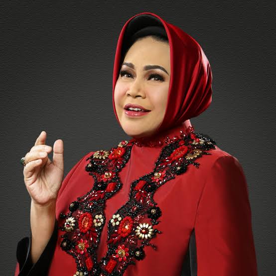 Hetty Koes Endang Hibur Masyarakat Batam dalam Konser "Back to 80's Memories"