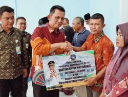 Gubernur Ansar Salurkan Bantuan Rp19,6 Miliar di Natuna