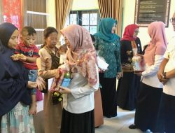 50 Warga Tanjungpinang Timur Dapat Bantuan Makanan Sehat Bergizi