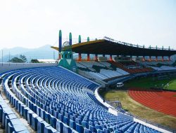 Suporter Gigit Jari, Persib Bandung vs Semen Padang Bakal Digelar Tanpa Penonton