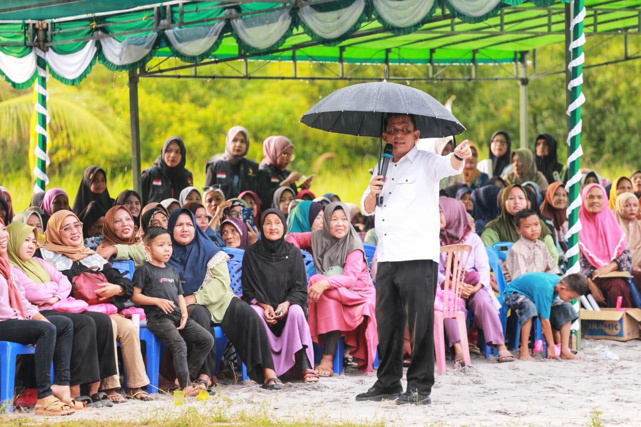 Ansar Ahmad Janjikan Perbaikan Jalan di Pulau Ungar, Rp500 Juta Siap Dialokasikan