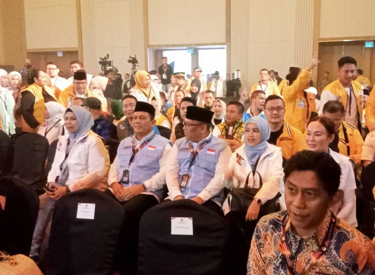 Debat Pilgub Kepri 2024, Ratusan Simpatisan Sambut Paslon Ansar-Nyanyang