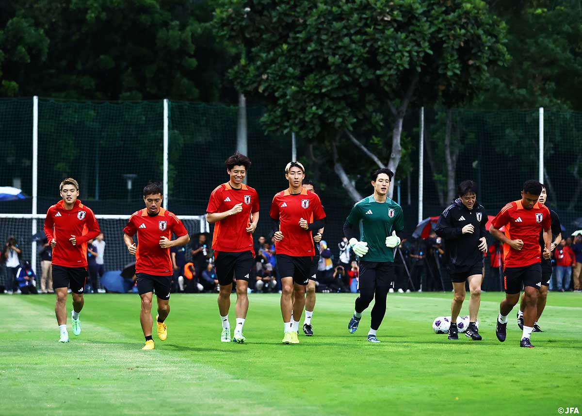 Jelang Kualifikasi Piala Dunia 2026: Timnas Jepang Tiba di Indonesia