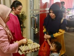 69 Warga Kecamatan Tanjungpinang Barat Dapat Bantuan Paket Sembako