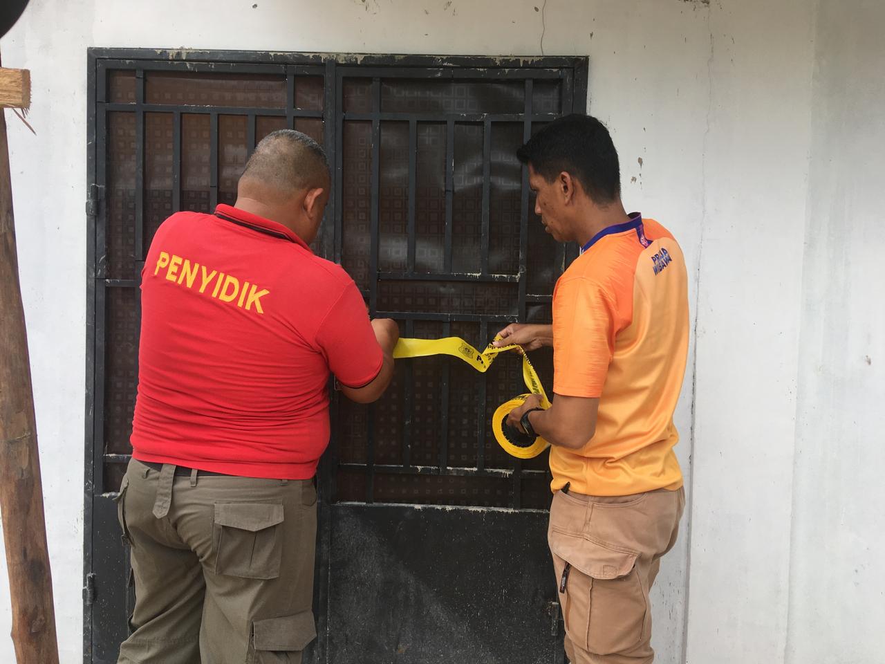 Satpol PP Tanjungpinang Segel Kafe Kapal Kayu di DAS Jalan Raja Haji Fisabilillah