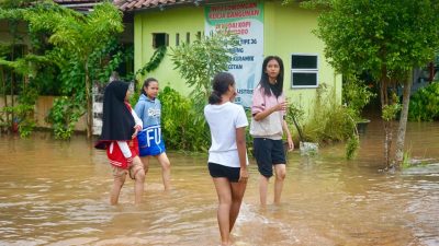 Ratusan Warga Tanjungpinang Diungsikan Akibat Banjir