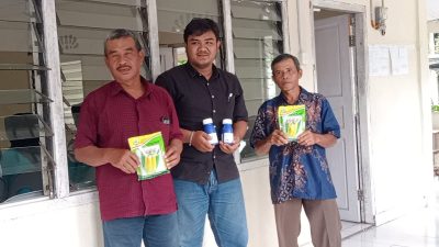 Urban Farming Community Beri Bantuan Bibit dan Pupuk kepada Kelompok Tani Bintan