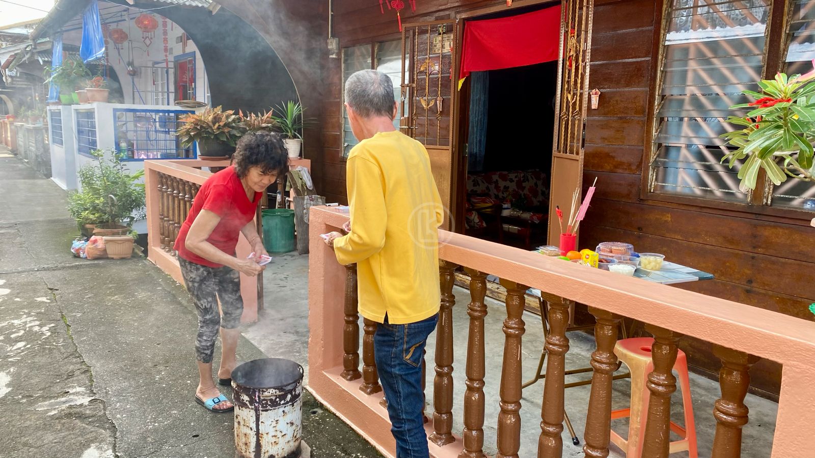 Tradisi Bakar Uang Jelang Imlek, Bentuk Penghormatan pada Leluhur