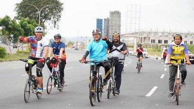 Sekda Batam Jefridin Ikut Gowes Bersama, Ajak Warga Hidup Sehat