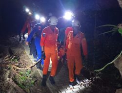 Tujuh Pendaki Gunung Ranai Dievakuasi Tim Gabungan, Satu Orang Cedera