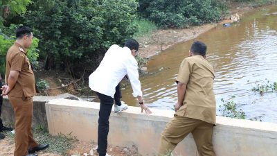 Wali Kota Batam Tinjau Aliran Sungai di Nongsa, Instruksikan Normalisasi untuk Atasi Banjir