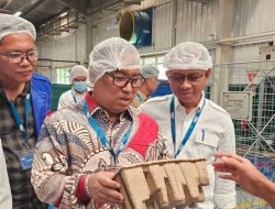 Wagub Kepri Tinjau Pengolahan Sampah Plastik di PT Free The Sea Batam