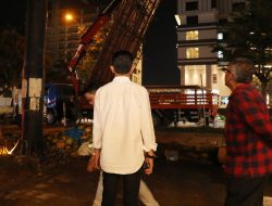 Wali Kota Batam Awasi Pembongkaran Reklame Ilegal