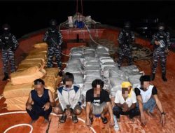 TNI AL Gagalkan Penyelundupan 1,9 Ton Narkoba dari Kapal Asing di Perairan Karimun