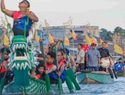 Wako Lis Buka Lomba Perahu Naga di Pelantar III, Tradisi Bahari yang Menguatkan Identitas Budaya dan Wisata