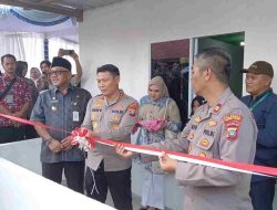 Polresta Tanjungpinang Bedah Rumah Warga Tak Mampu di Kampung Bugis