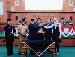 DPRD Tanjungpinang dan TAPD Tetapkan KUA-PPAS Perubahan APBD 2025 Sebesar Rp 1,07 Triliun