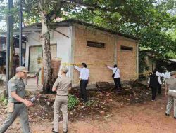 Satpol PP Tanjungpinang Segel Bangunan Liar di Atas Drainase, Langgar Perda dan Tanpa Izin