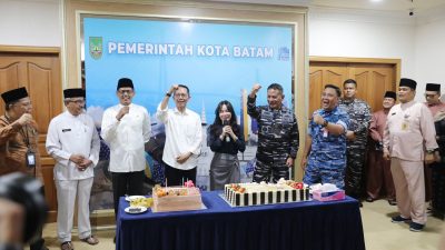 Hangat dan Penuh Kebersamaan, Perayaan Ulang Tahun ke-57 Wali Kota Batam Diwarnai Kejutan