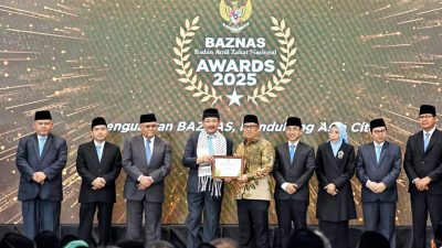 Wagub Kepri Nyanyang Haris Terima Penghargaan Baznas Award 2025